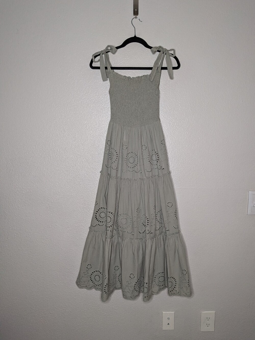 Zara Sage Green Tie Shoulder Coquette Peasant Floral Eyelet Tiered Maxi Dress S